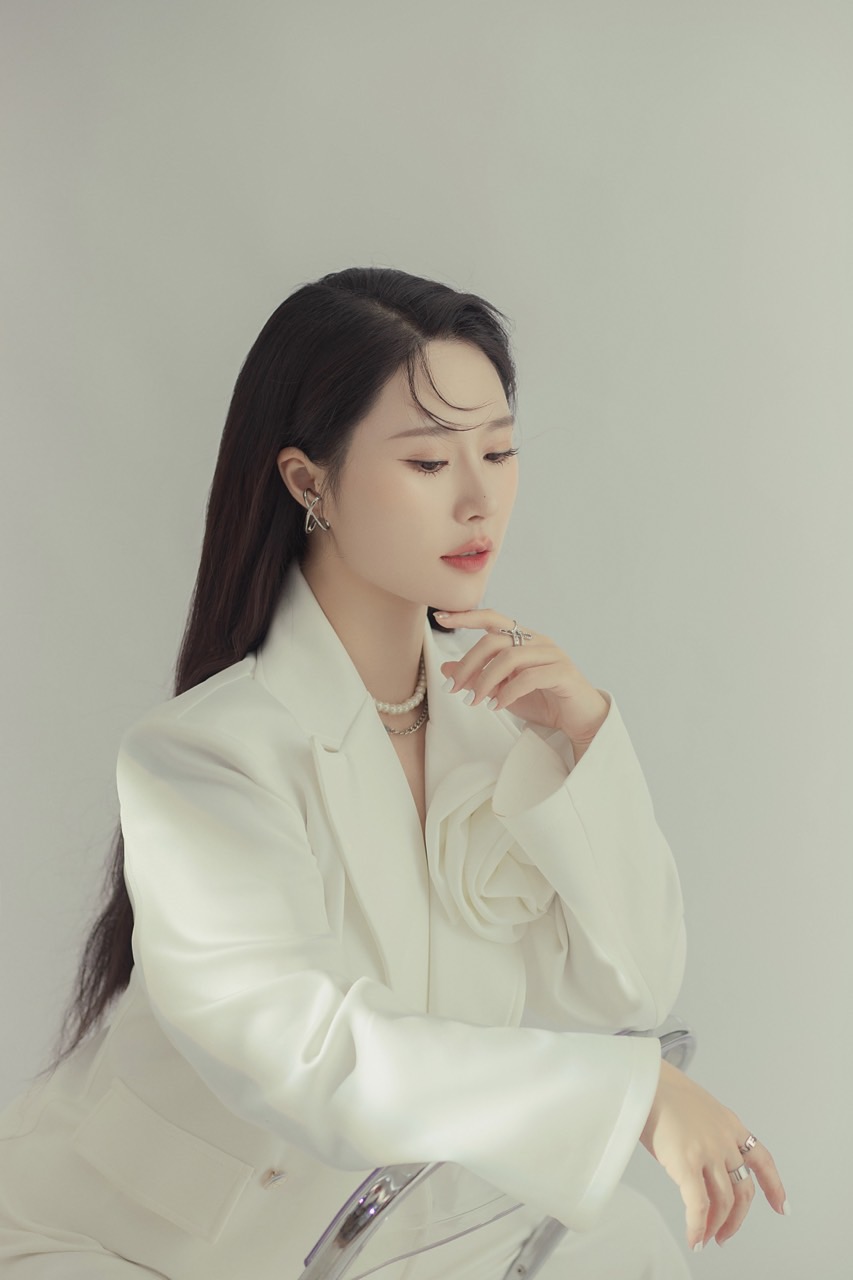 认识YY主播七羽：多才多艺的音乐才女-第1张