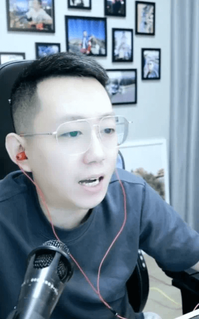 神豪现实揍王小源 神豪逼迫王小源下跪！-第1张
