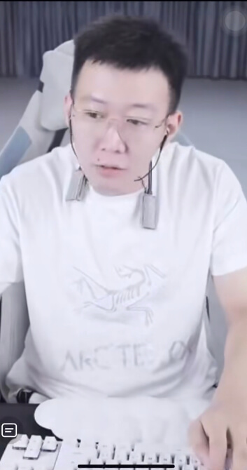 X一半拔出来！小白龙紧急开播！-第1张