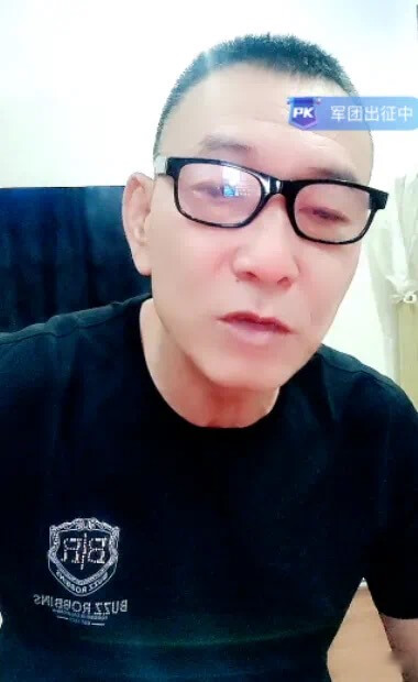 小白龙父母直播干架库库骂！-第1张