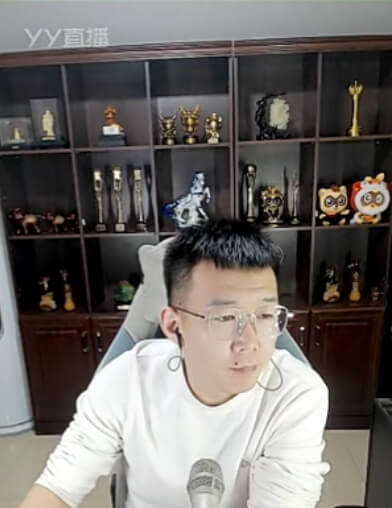 小白龙把孕妇送进监狱，两次怀孕挽不回小白龙的心！-第1张