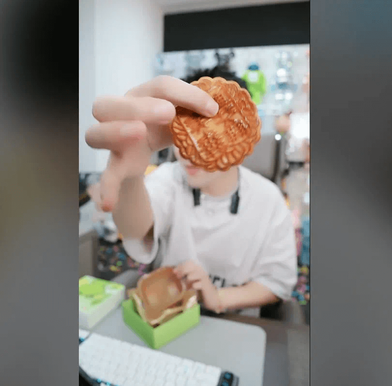 上1万份，月饼成本18.9元，呱呱呱牌中秋月饼首次曝光！-第2张