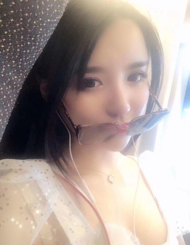 斗鱼跳舞主播Sun佐伊素颜照图片，Sun佐伊微博福利生活照写真-第7张