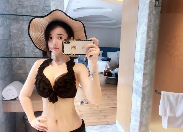 斗鱼跳舞主播Sun佐伊素颜照图片，Sun佐伊微博福利生活照写真-第11张