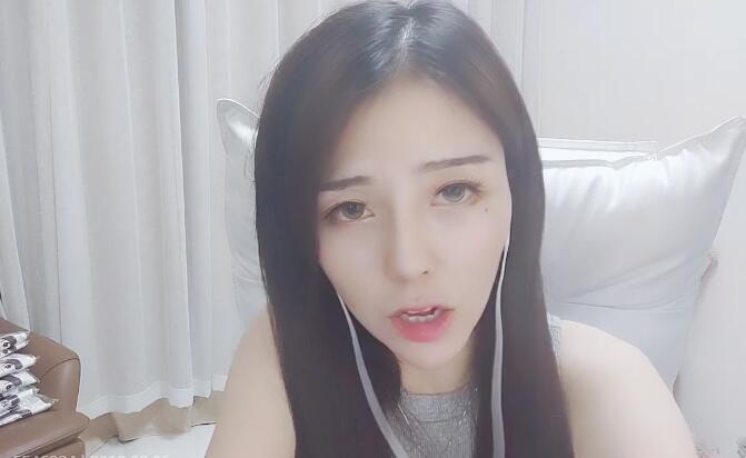乔碧萝事件Mix晴子生活照图片 斗鱼二次元主播Mix晴子微博素颜照片-第3张