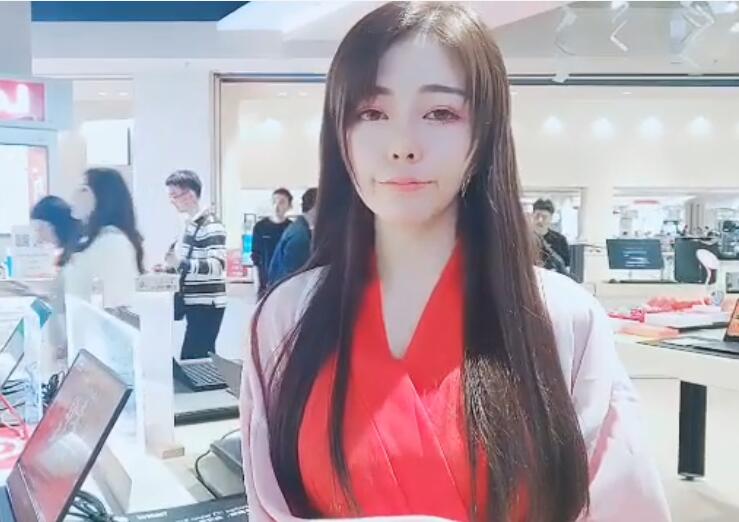 乔碧萝事件Mix晴子生活照图片 斗鱼二次元主播Mix晴子微博素颜照片-第6张