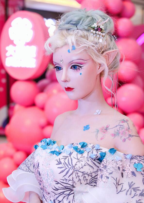 真人版芭比娃娃芭比迪丽拉COS图片 芭比迪丽拉高清生活照写真-第3张
