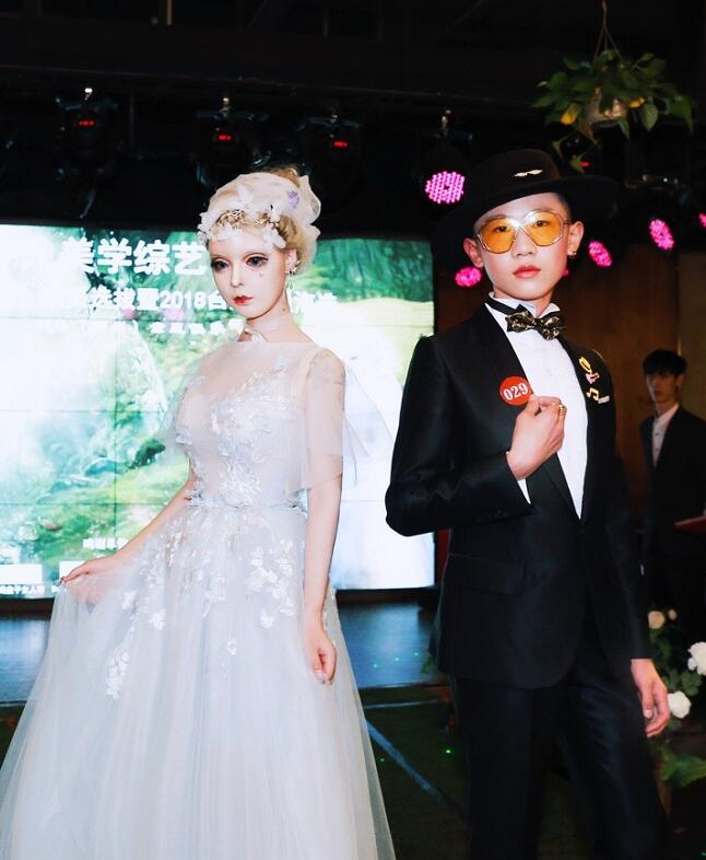 真人版芭比娃娃芭比迪丽拉COS图片 芭比迪丽拉高清生活照写真-第16张