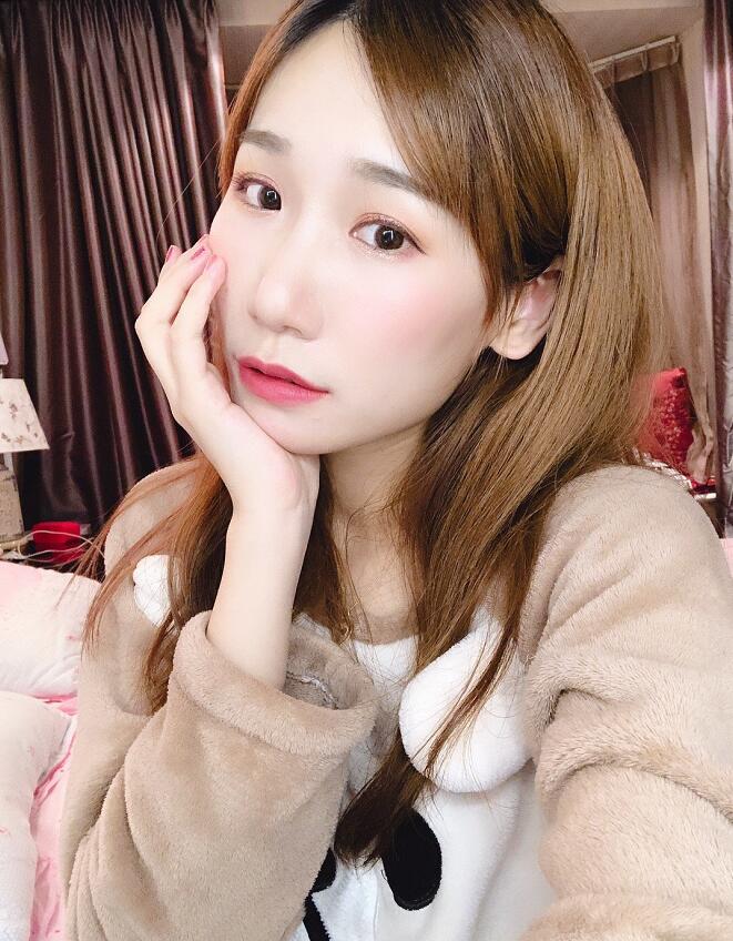 斗鱼主播小缘喵最新微博福利自拍照 二次元主播小缘生活照写真-第13张