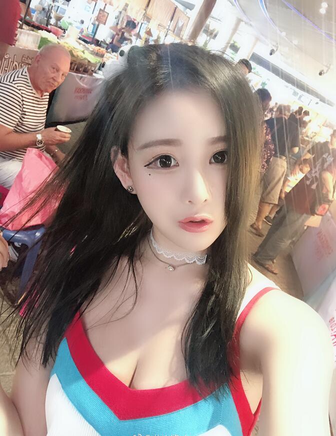 企鹅电竞艾米酱aimee性感福利套图欣赏 艾米酱高清自拍壁纸图集-第17张