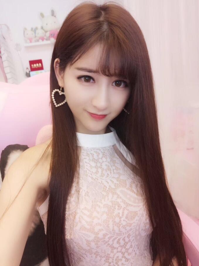 龙珠一姐主播小甜饼性感福利自拍套图 性感身材超美邻家女孩-第24张