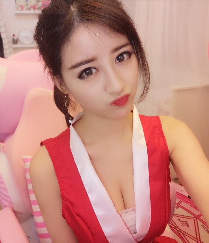 龙珠一姐主播小甜饼性感福利自拍套图 性感身材超美邻家女孩-第25张