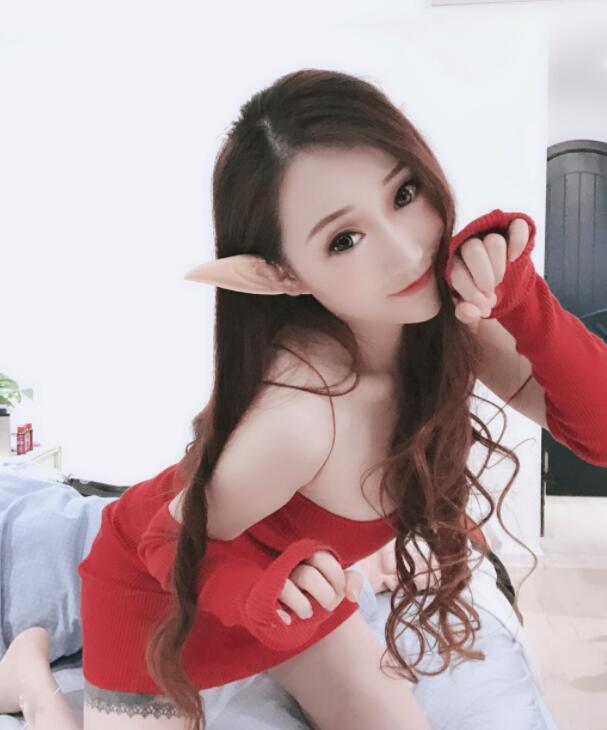 性感主播梦蝶小公举丝袜酥胸福利照 户外主播梦蝶小公举大胸写真-第4张