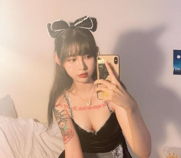 抖音痞幼视频事件图片，痞幼淘宝价格照片，痞幼睡衣福利写真套图-第2张