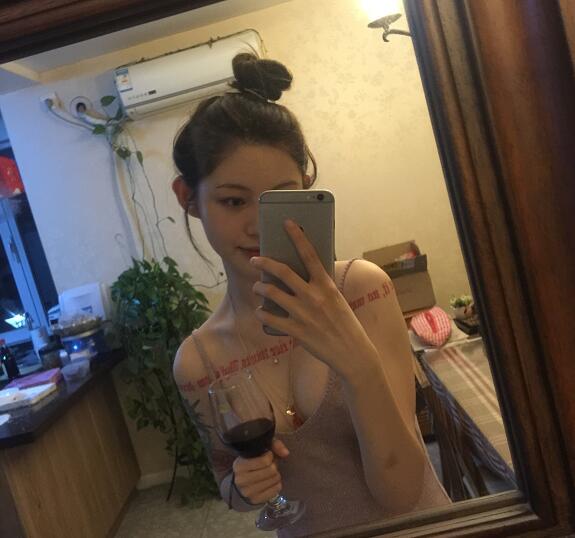 抖音痞幼视频事件图片，痞幼淘宝价格照片，痞幼睡衣福利写真套图-第24张