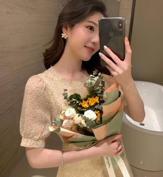 小小酷哥前女友朵朵温图片，虎牙小小酷哥女友朵朵微博生活照写真-第8张