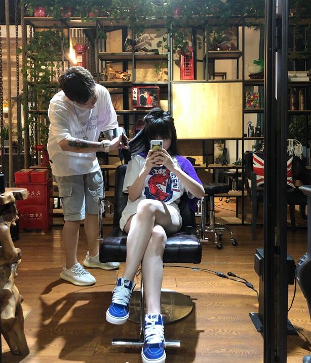 斗鱼ASMR暴脾气朵朵性感图片，暴脾气朵朵福利生活照套图-第10张