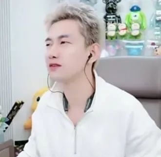 阿哲直言抖音更饿，老平台也没这样！-第1张