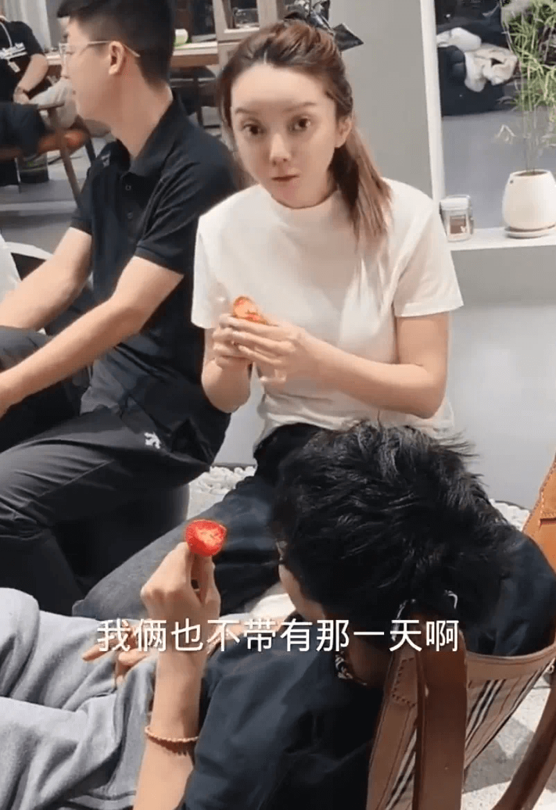 二驴祝福天佑崔阿扎，询问什么契机下想结婚-第2张