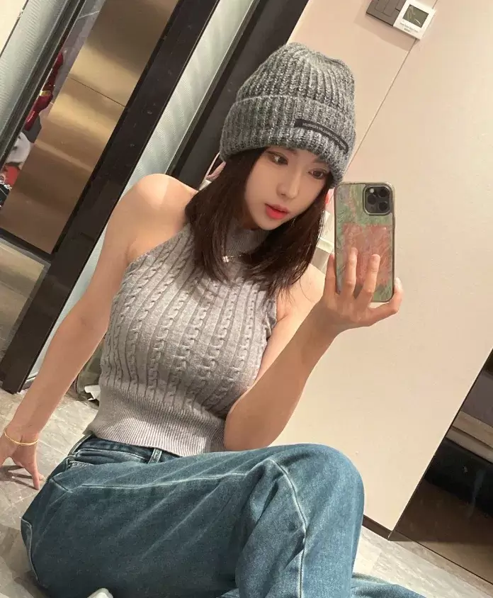 女主播自信身材比拼，能与米娜五五开？网友：大归大魅惑不足-第7张