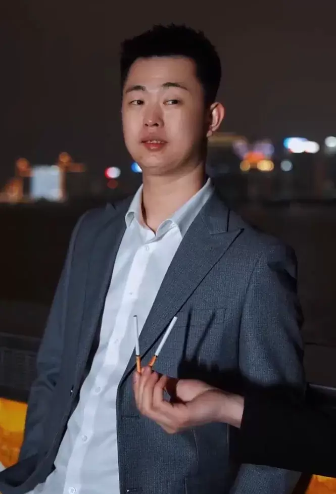 巴扎黑公司发布开业预告片