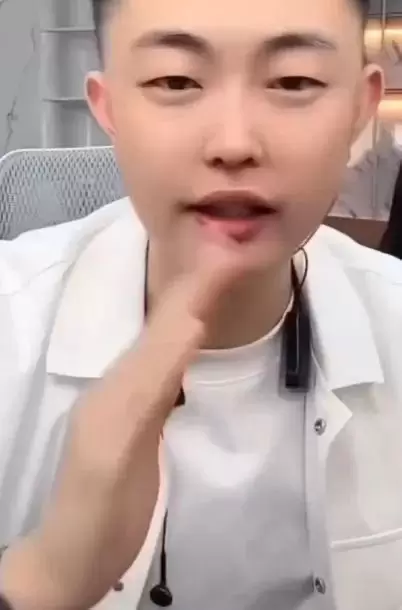 王小源5个亿违约合同，巴扎黑曝无法同播！-第1张