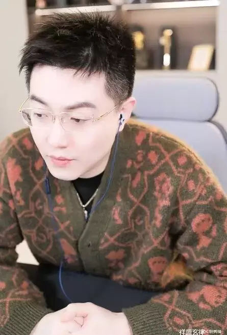 老塔前车之鉴，阿哲没把握住小黄车被推走！-第1张